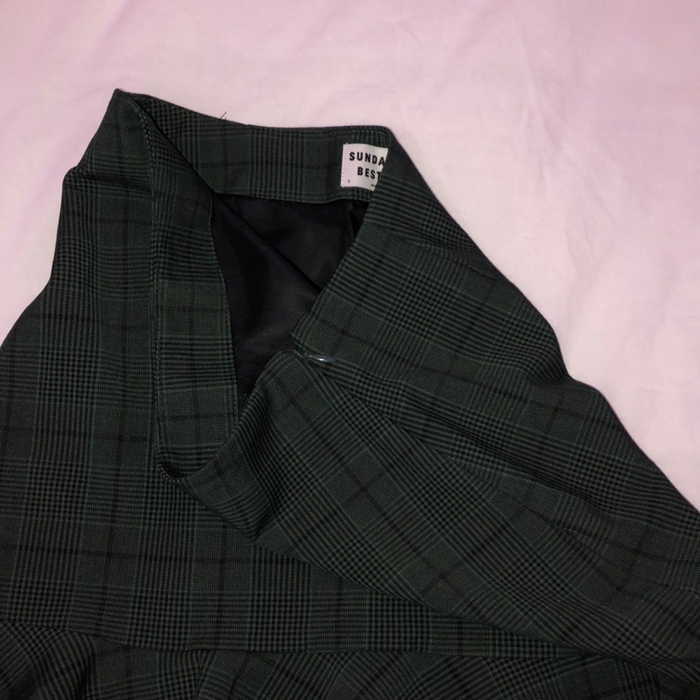 Aritzia plaid skirt - Picture 3 of 3